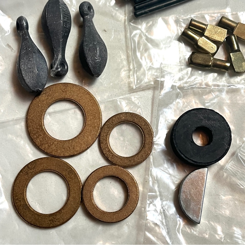 Assorted Metal Hardware Set - Picture 5 of 11